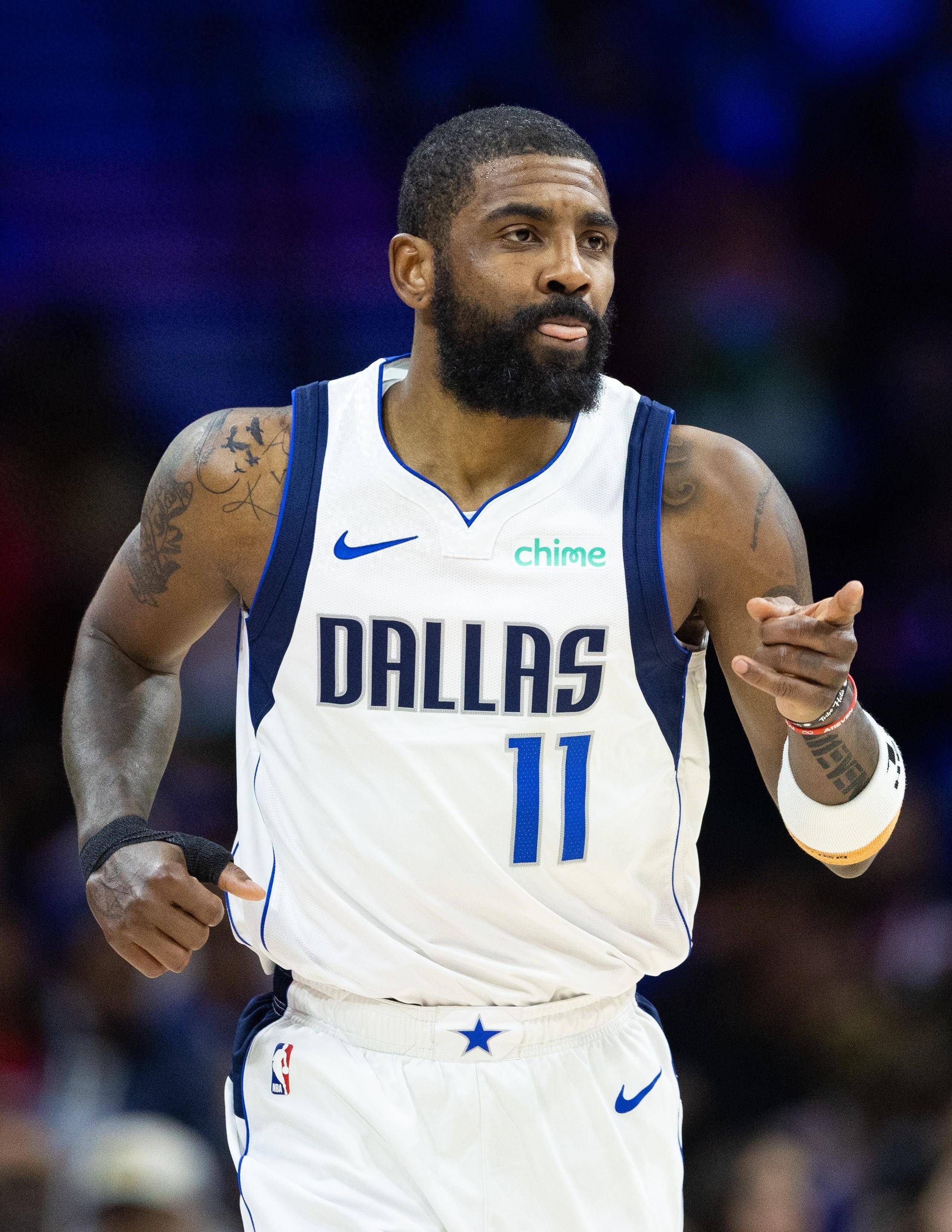 轮换中就拥 轮换中就拥