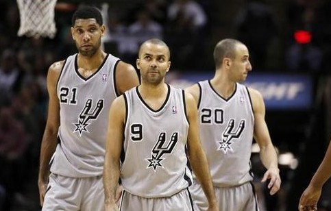 而在季后赛 而在季后赛